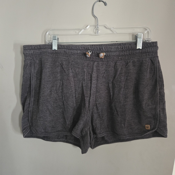tentree Women's Heather Charcoal Athletic Shorts - Picture 4 of 6